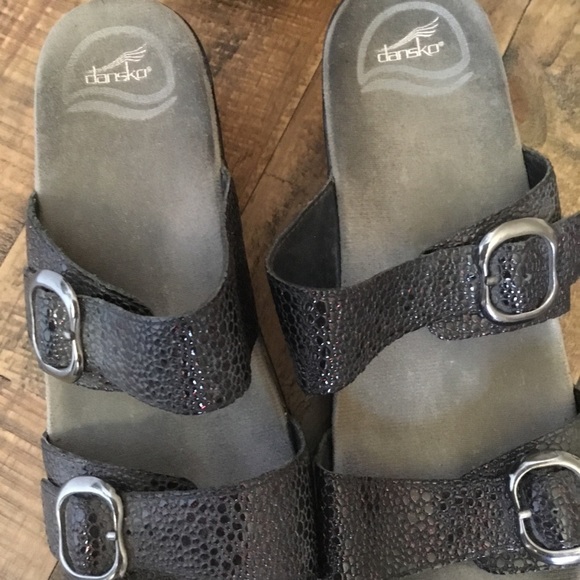 DANSKO Sophie Iridescent Shimmer Buckle Clogs Size 38 - Picture 5 of 8